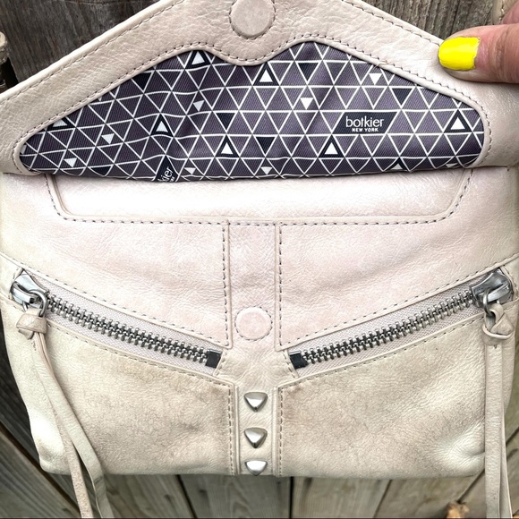 Botiker Metallic Crossbody Bag - Picture 2 of 4